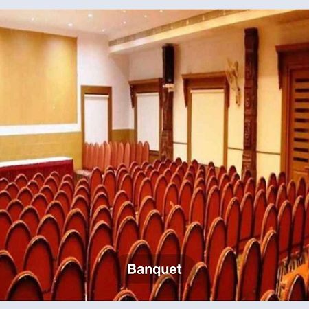 Hotel Sasthapuri Кожикоде Экстерьер фото