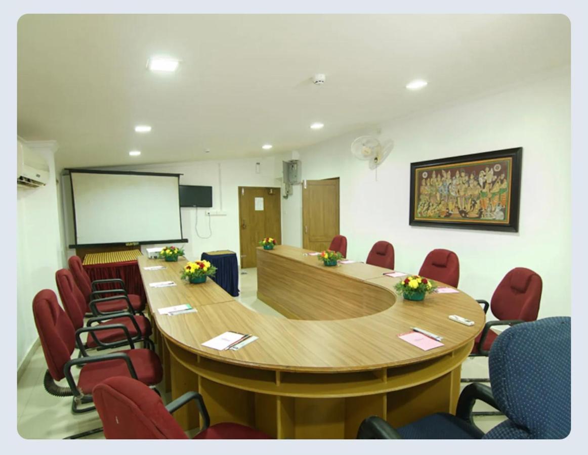 Hotel Sasthapuri Кожикоде Экстерьер фото